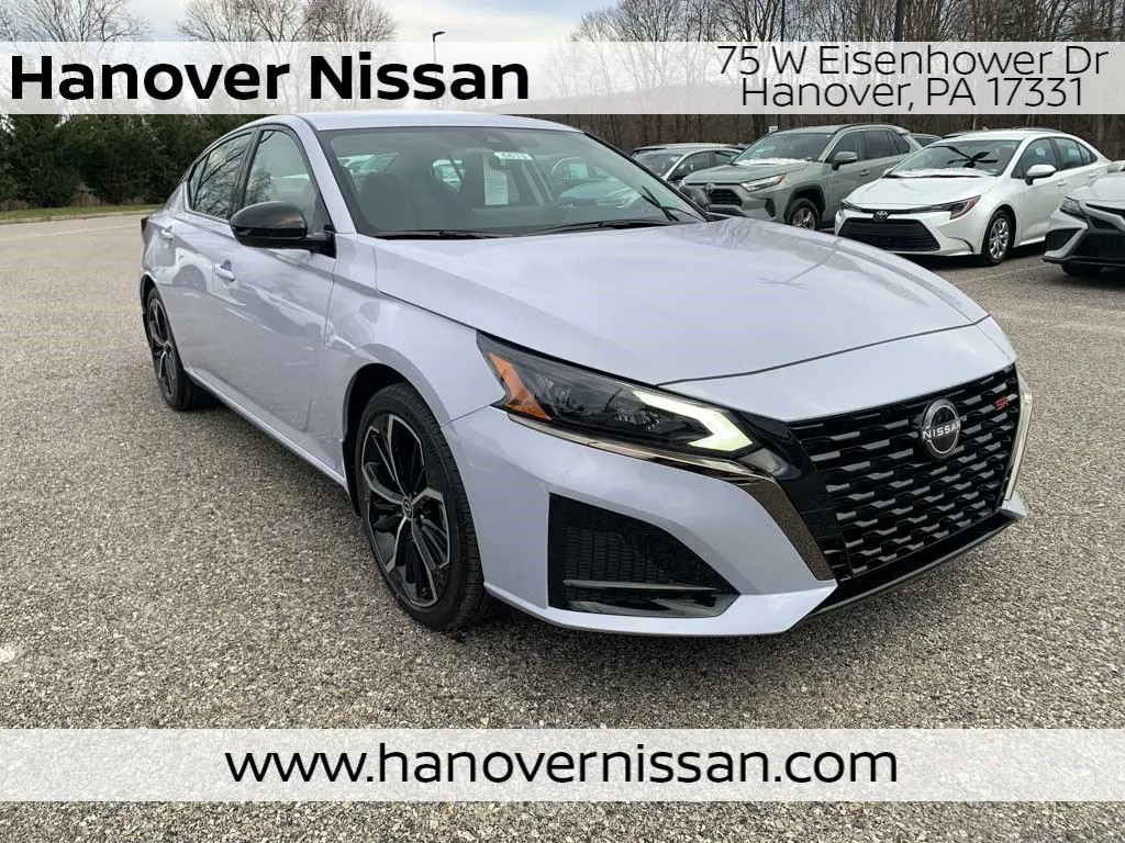 New 2024 Nissan Sentra SR w/ SR Premium Package