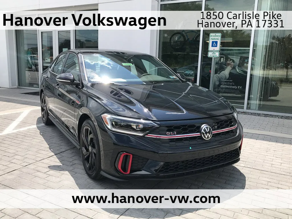 New 2024 Volkswagen Tiguan SE