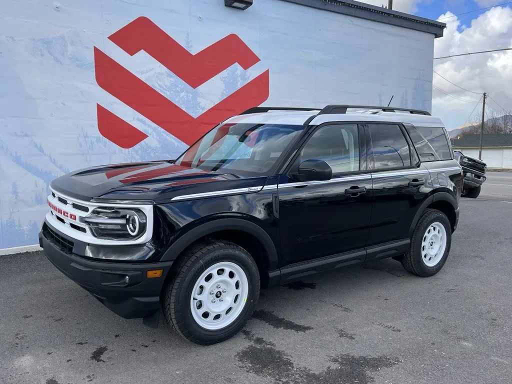 New 2024 Ford Bronco Sport Outer Banks w/ Tech Package