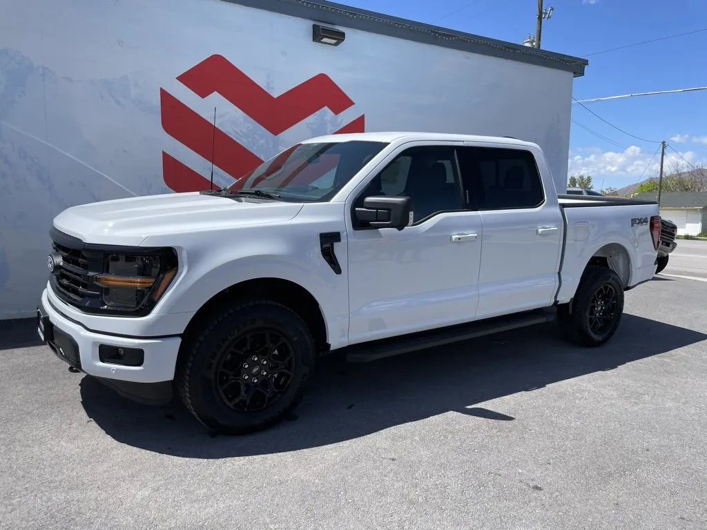 New 2024 Ford Bronco Big Bend w/ Sasquatch Package