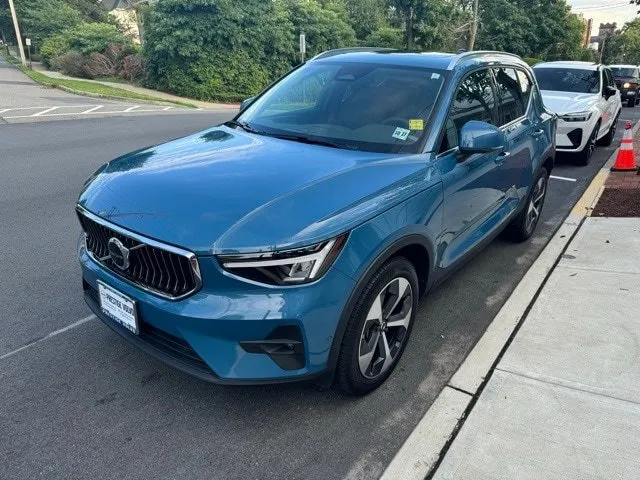 Certified 2021 Volvo XC90 T6 Momentum