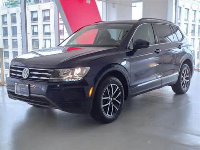 Used 2024 Volkswagen Taos SE