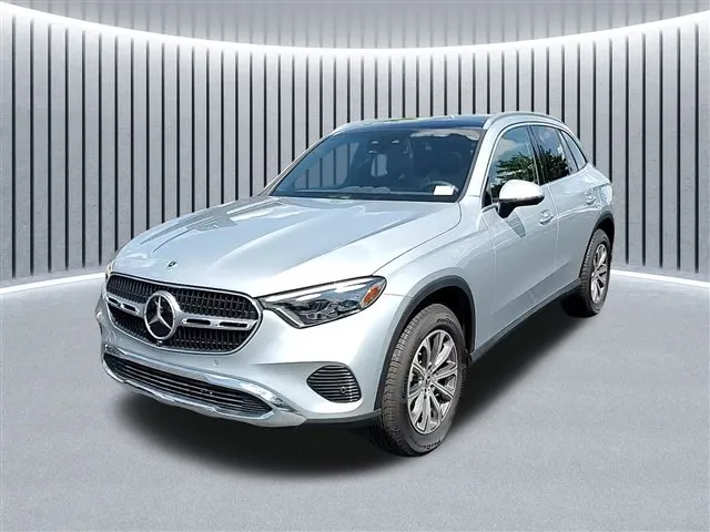 New 2023 Mercedes-Benz GLB 250 4MATIC