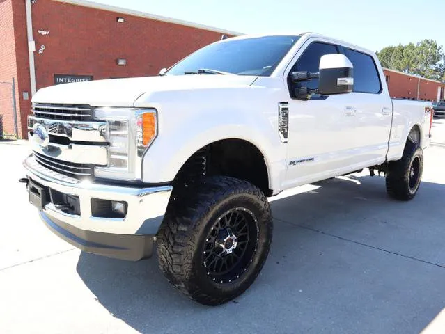 Used 2005 Ford F250 Lariat