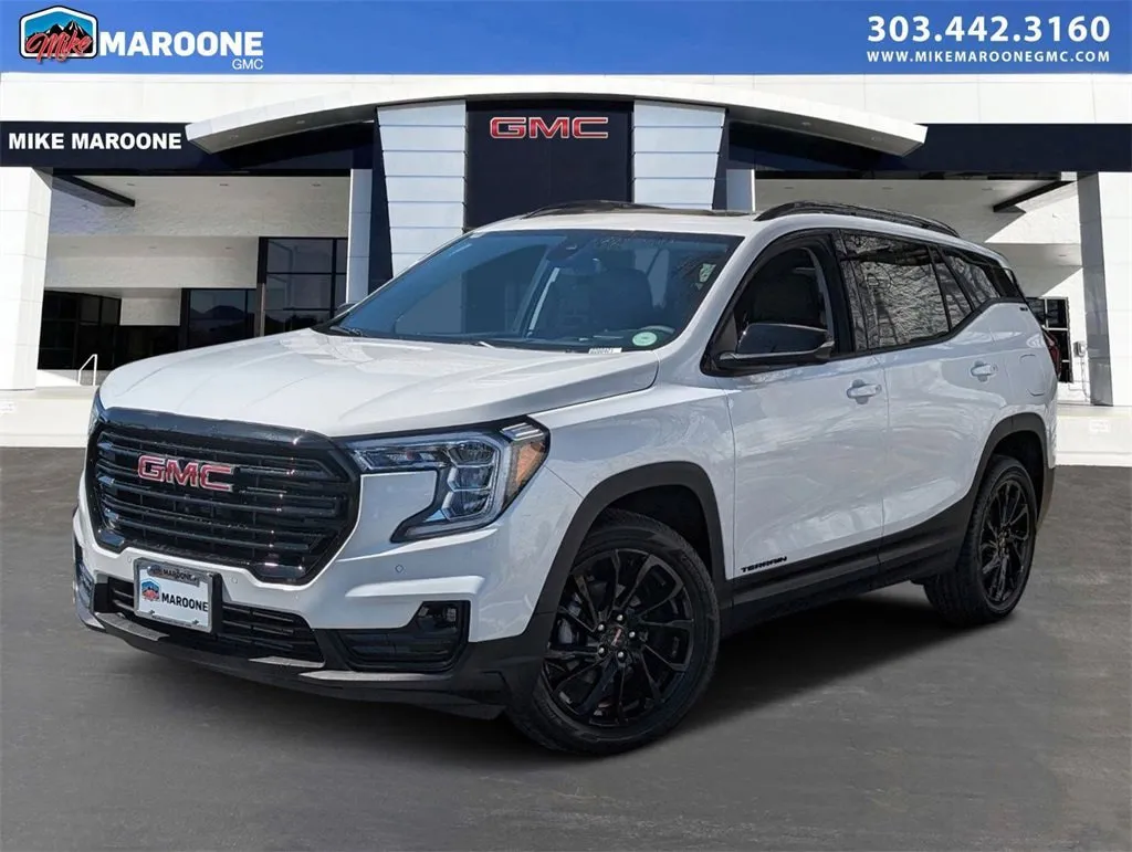 New 2024 GMC Terrain SLT w/ Infotainment Package II