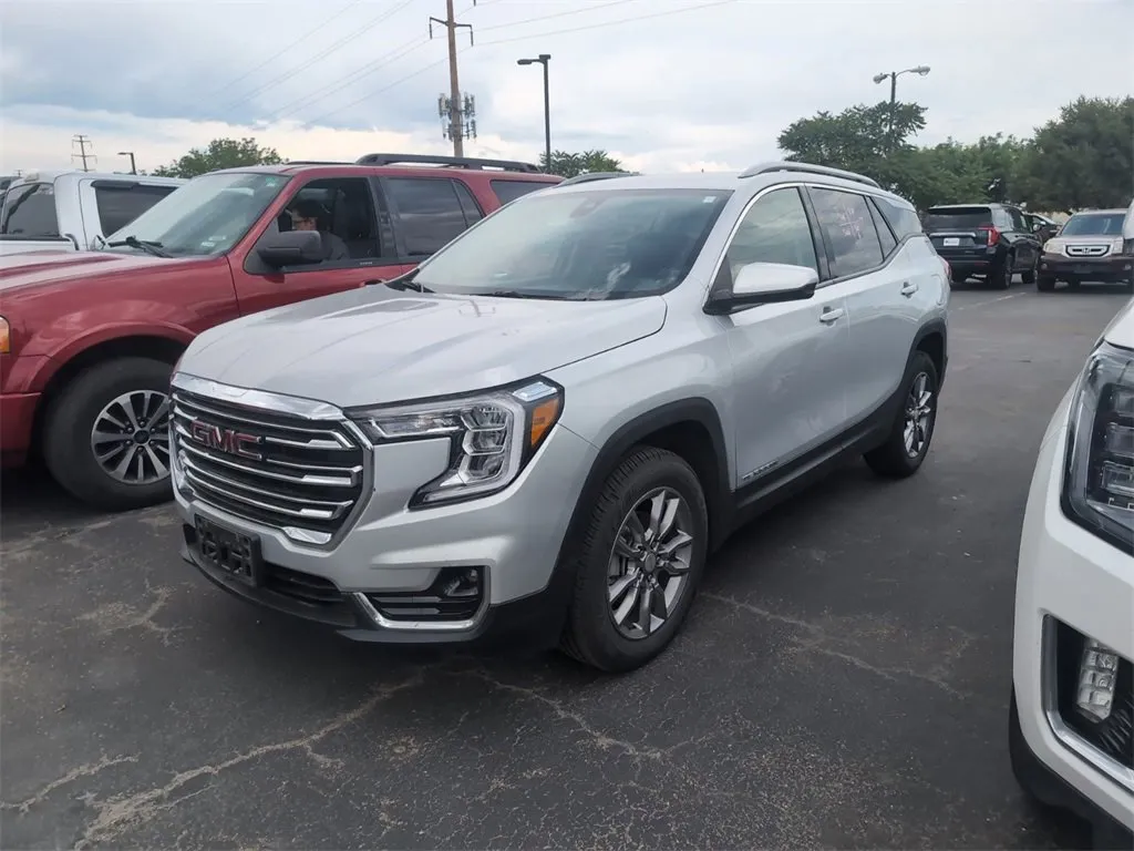 Used 2022 GMC Terrain SLT