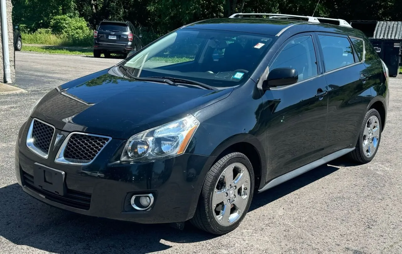Used 2009 Pontiac Vibe AWD w/ Preferred Package