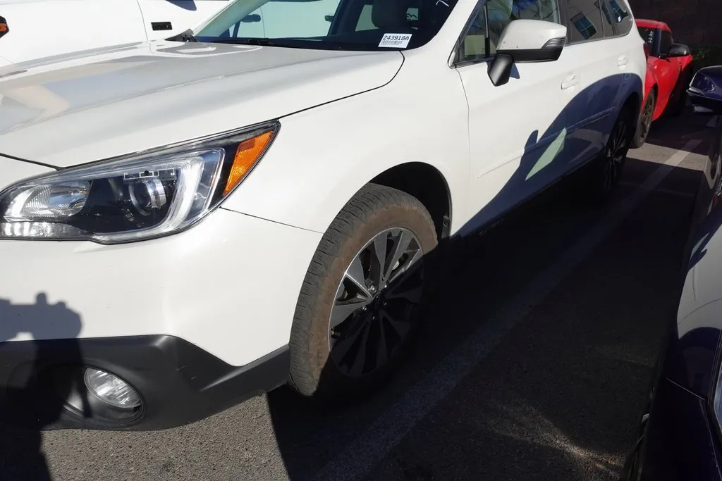 Used 2018 Nissan Kicks S