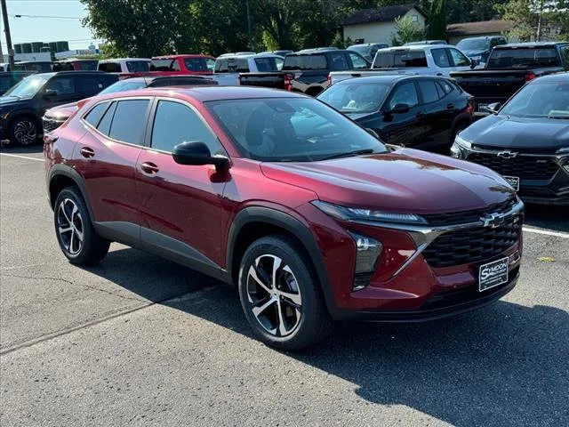 New 2024 Chevrolet Trax LT w/ Driver Confidence Package