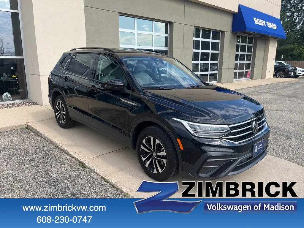 Certified 2023 Volkswagen Taos SE w/ Black Wheel Package