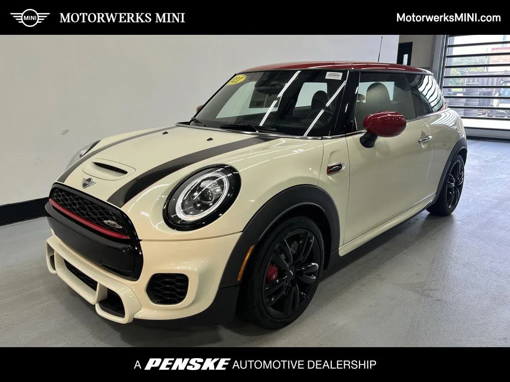 Used 2024 MINI Cooper 4-Door Hardtop w/ Storage Package