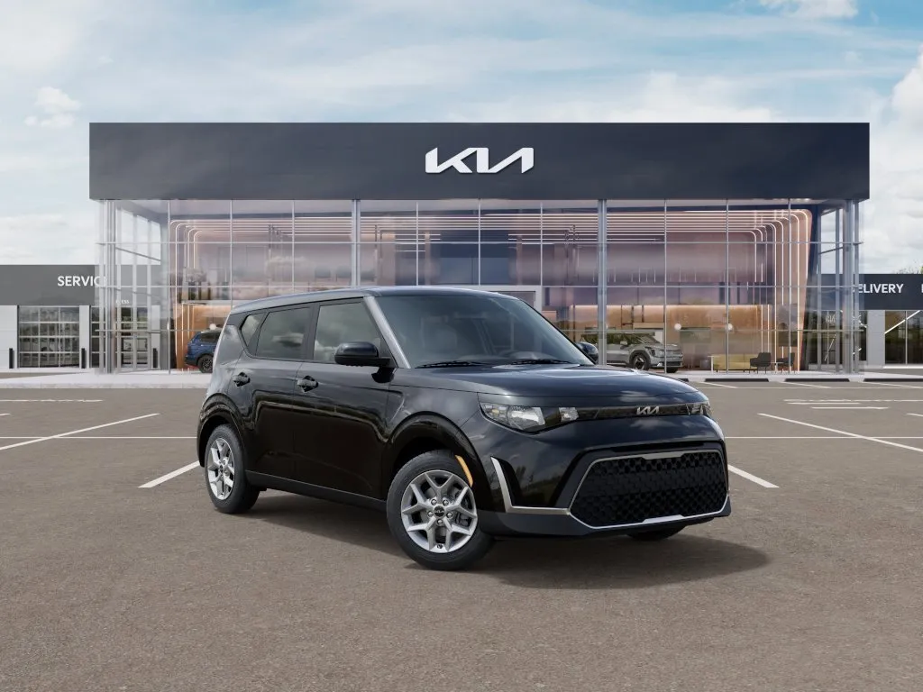 New 2023 Kia Rio S w/ Technology Package