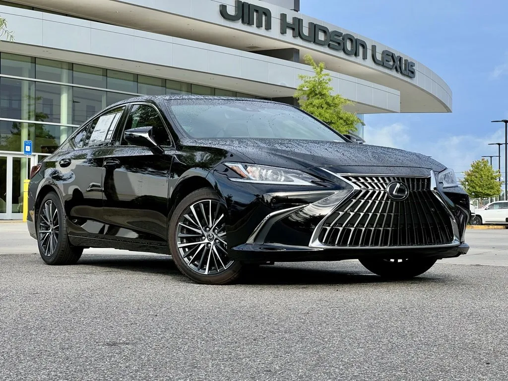 New 2024 Lexus ES 300h w/ Premium Package