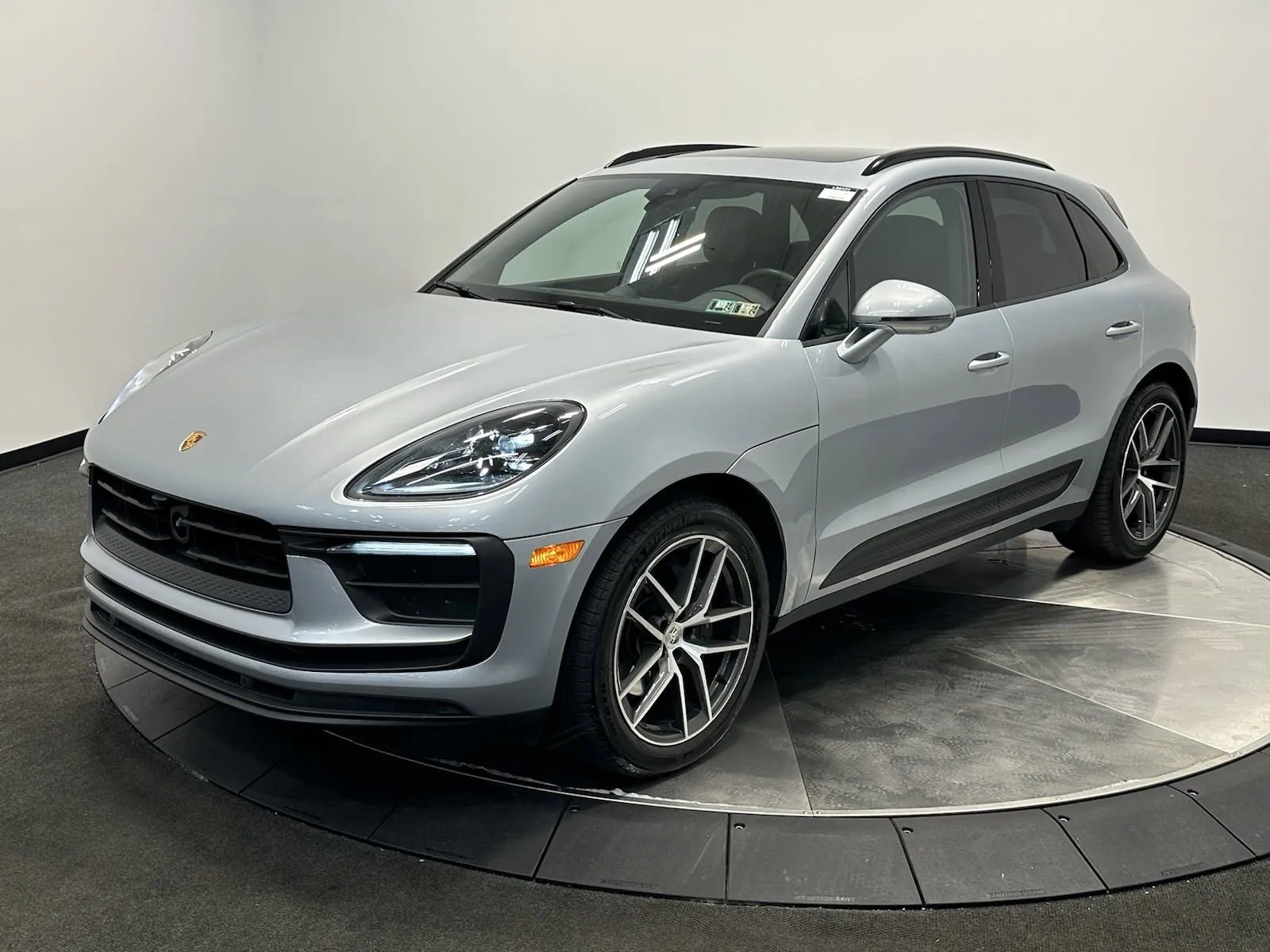 Used 2024 Porsche Macan