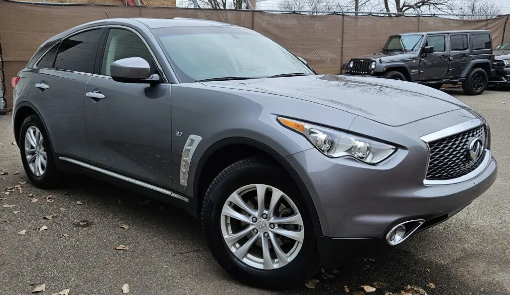 Used 2017 Hyundai Santa Fe Limited w/ Cargo Package