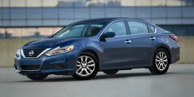 Used 2023 Nissan Altima 2.5 SR w/ SR Premium Package