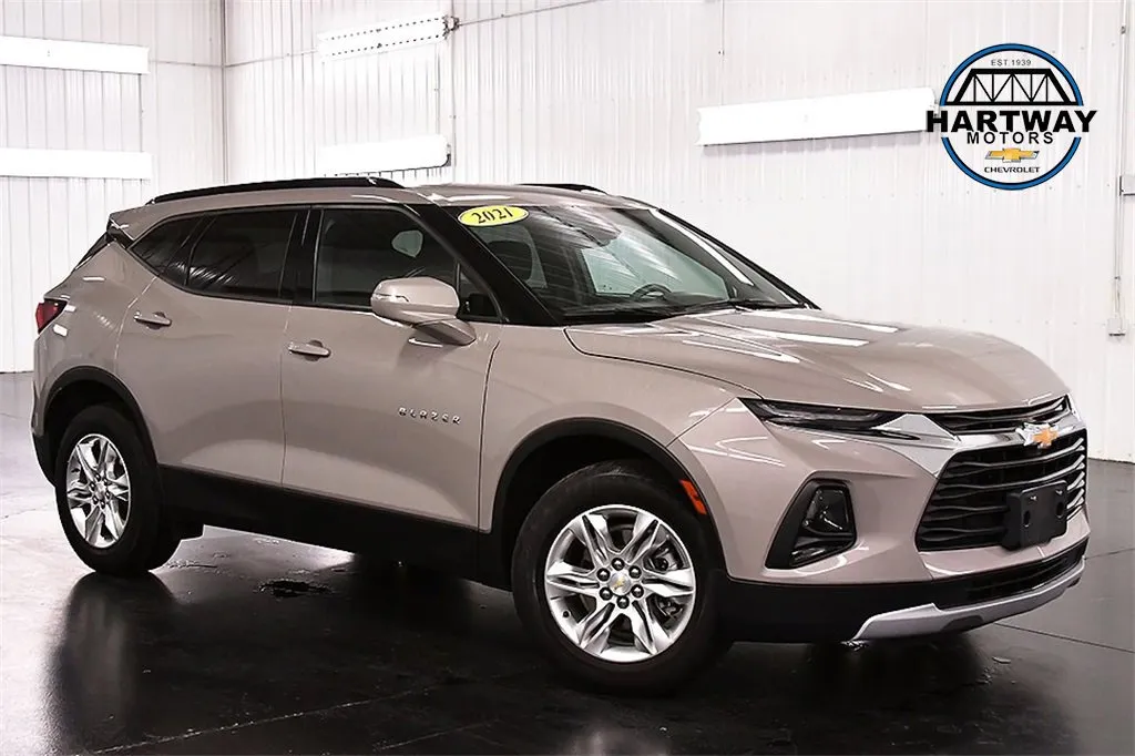 Used 2021 GMC Terrain SLE w/ Driver Convenience Package