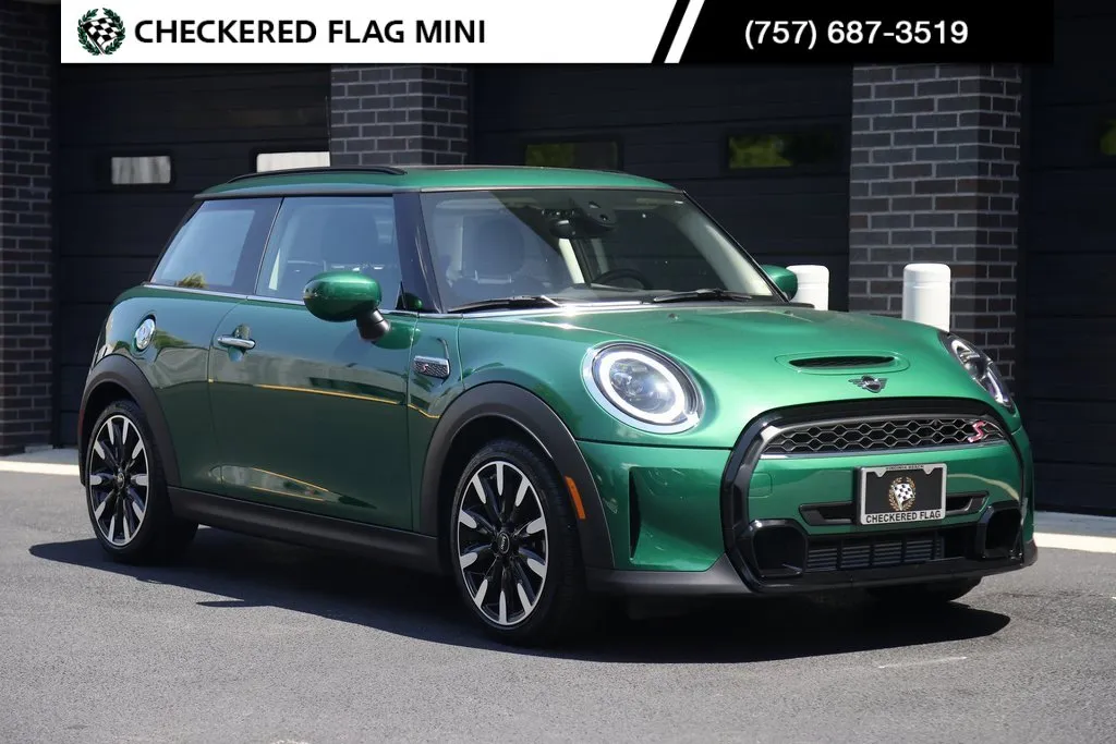 Used 2021 MINI Cooper S w/ 6.5" Touchscreen Package