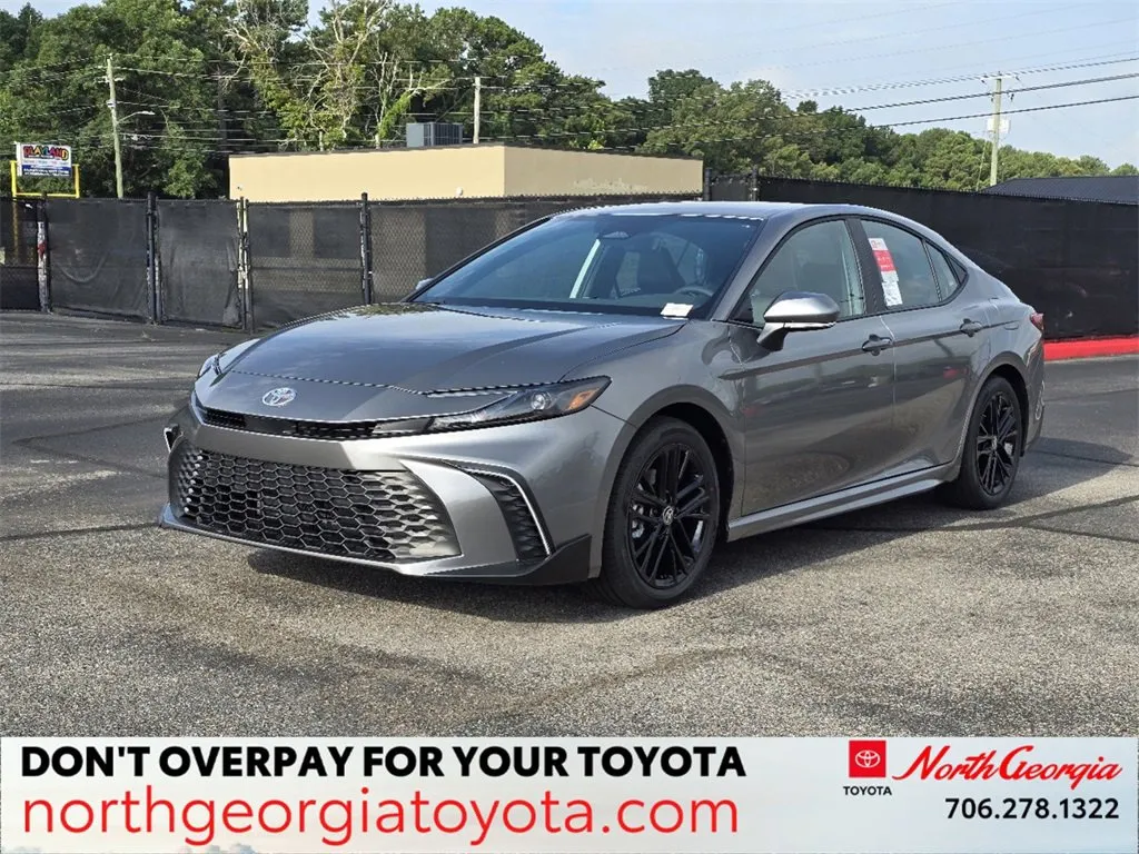 New 2025 Toyota Camry SE