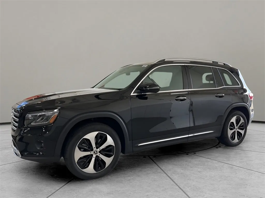 New 2023 Mercedes-Benz GLB 250 4MATIC