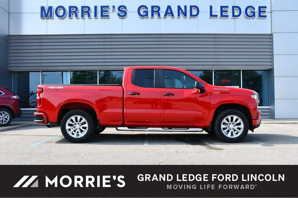 Used 2020 Chevrolet Silverado 1500 Custom w/ Custom Value Package
