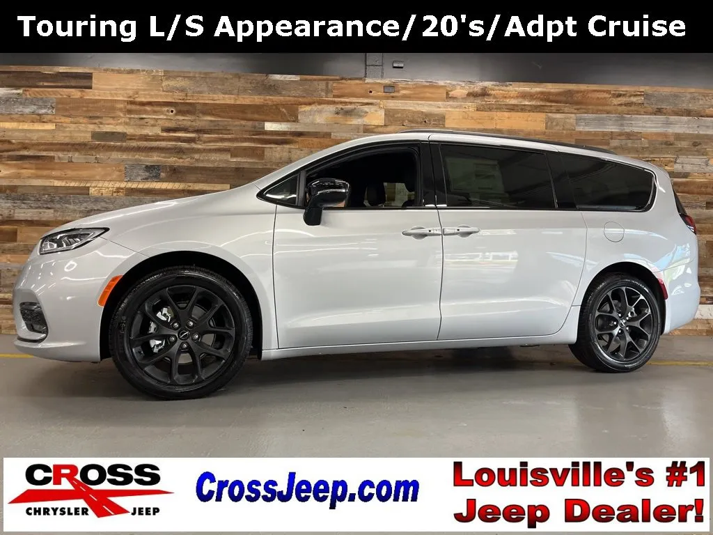 New 2024 Chrysler Pacifica Touring-L