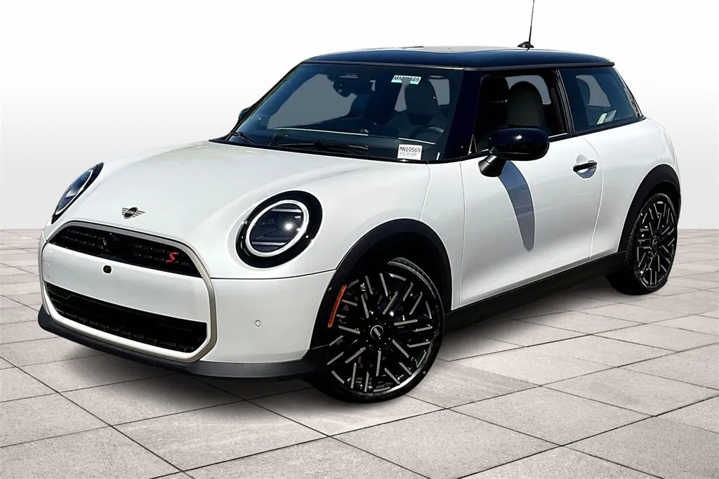 New 2024 MINI Cooper SE w/ Storage Package