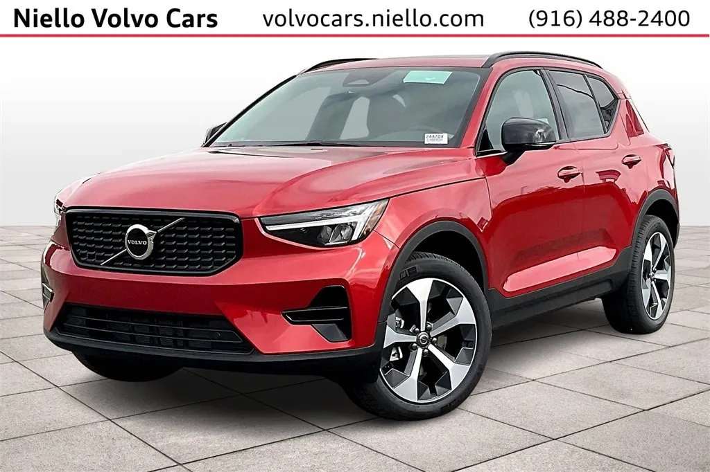 New 2024 Volvo XC40 B5 Plus w/ Protection Package Premier