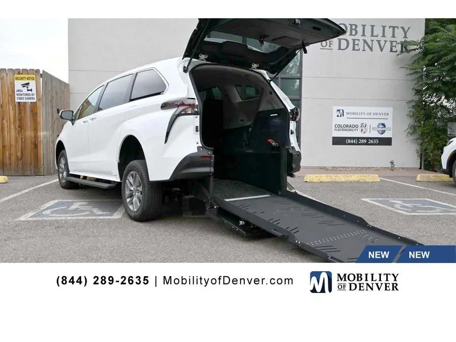 New 2024 Toyota Sienna XSE