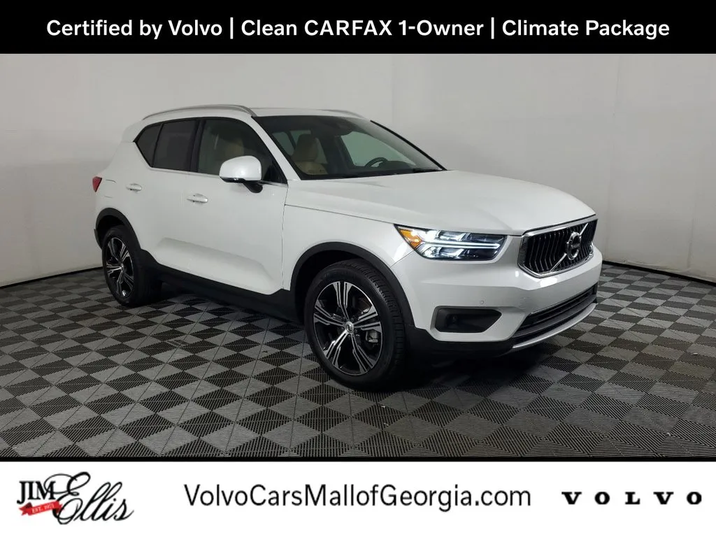 Certified 2021 Volvo XC40 T4 Inscription w/ Climate Package