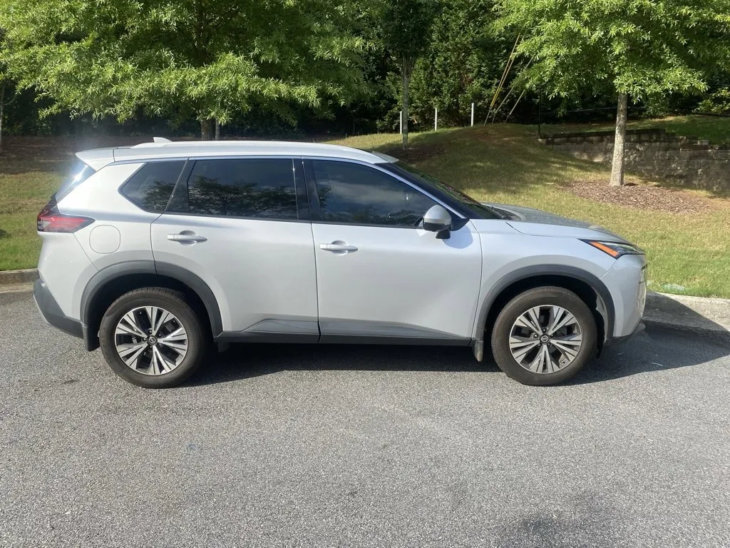 Used 2021 Nissan Rogue SV w/ Premium Package