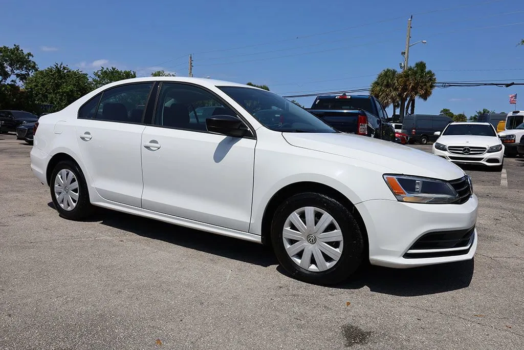 Used 2015 Volkswagen Passat 1.8T Limited Edition