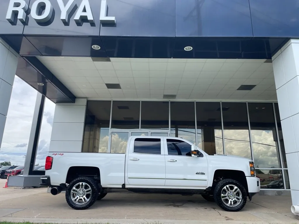 Used 2017 GMC Sierra 2500 Denali w/ Duramax Plus Package