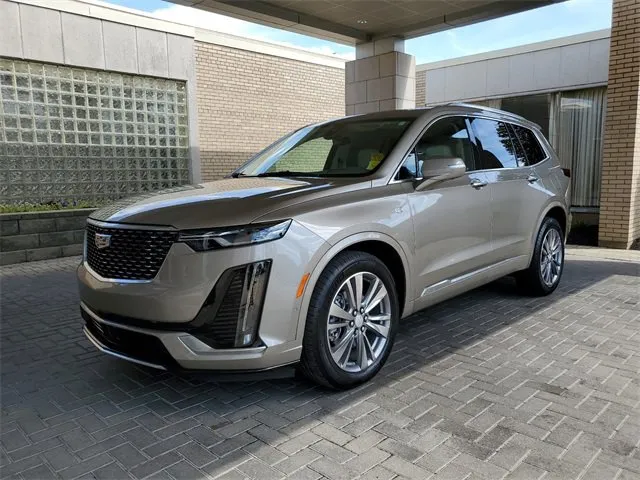 Certified 2020 Cadillac XT5 Premium Luxury w/ LPO, Floor Liner Package
