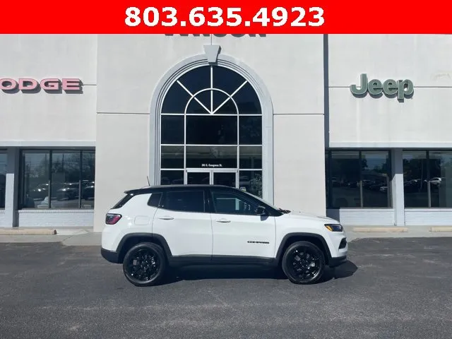 New 2024 Jeep Grand Cherokee Laredo