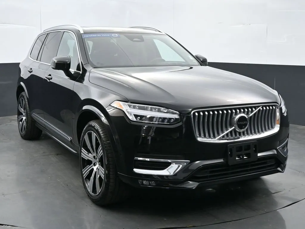 Certified 2022 Volvo XC90 T6 Momentum