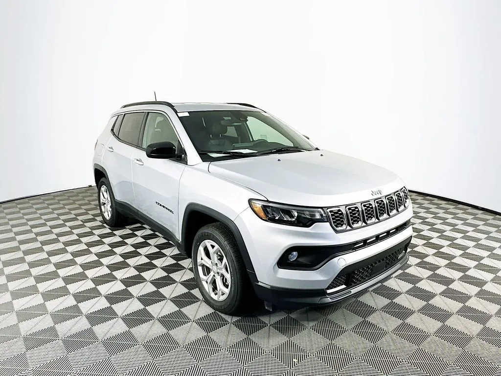 New 2024 Jeep Compass Latitude