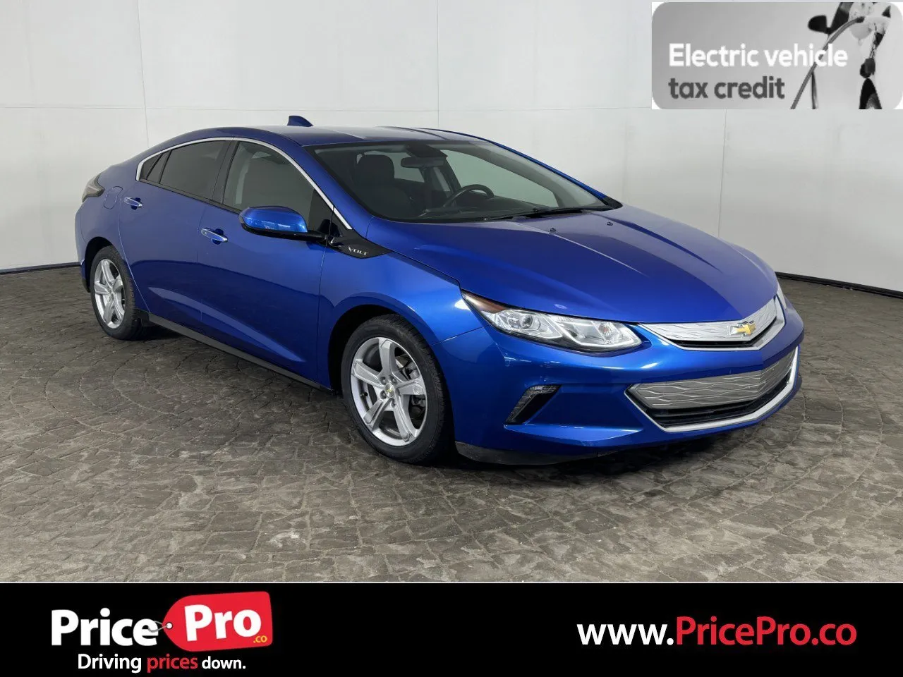 Used 2017 Chevrolet Volt Premier w/ Driver Confidence II Package