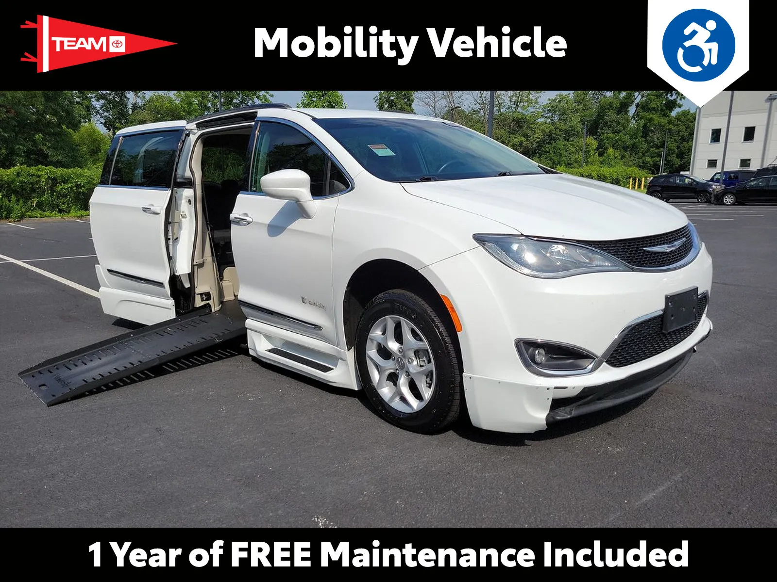 Used 2014 Chrysler Town & Country Touring