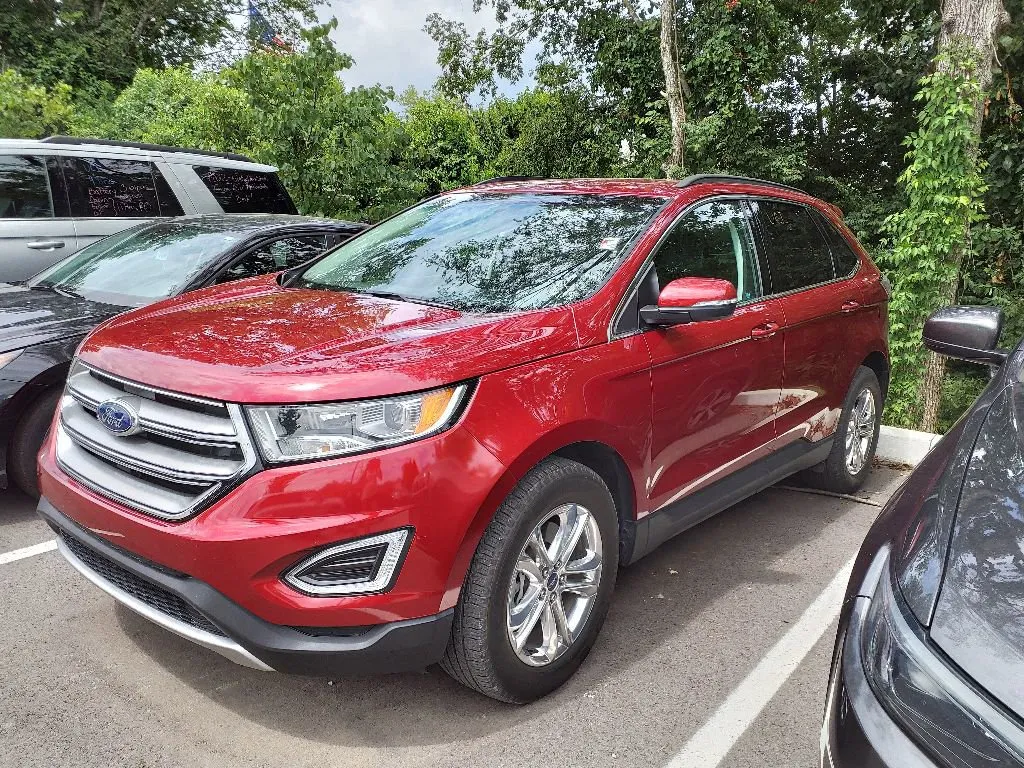 Used 2017 Hyundai Santa Fe SE w/ SE Premium Package 02