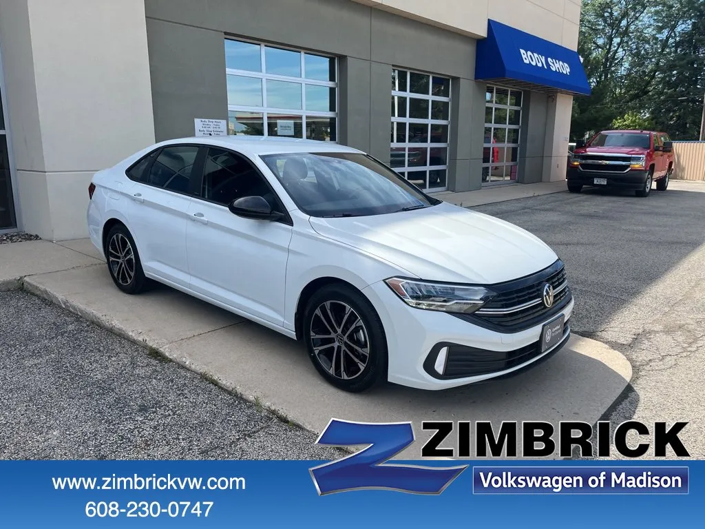 Certified 2023 Volkswagen Jetta SE w/ Panoramic Sunroof Package