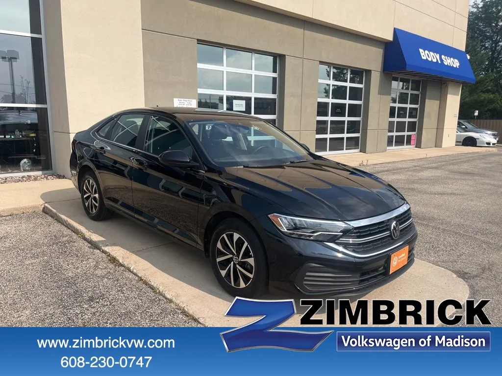 Certified 2023 Volkswagen Tiguan SE R-Line