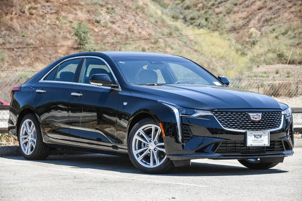 New 2024 Cadillac CT4 Luxury