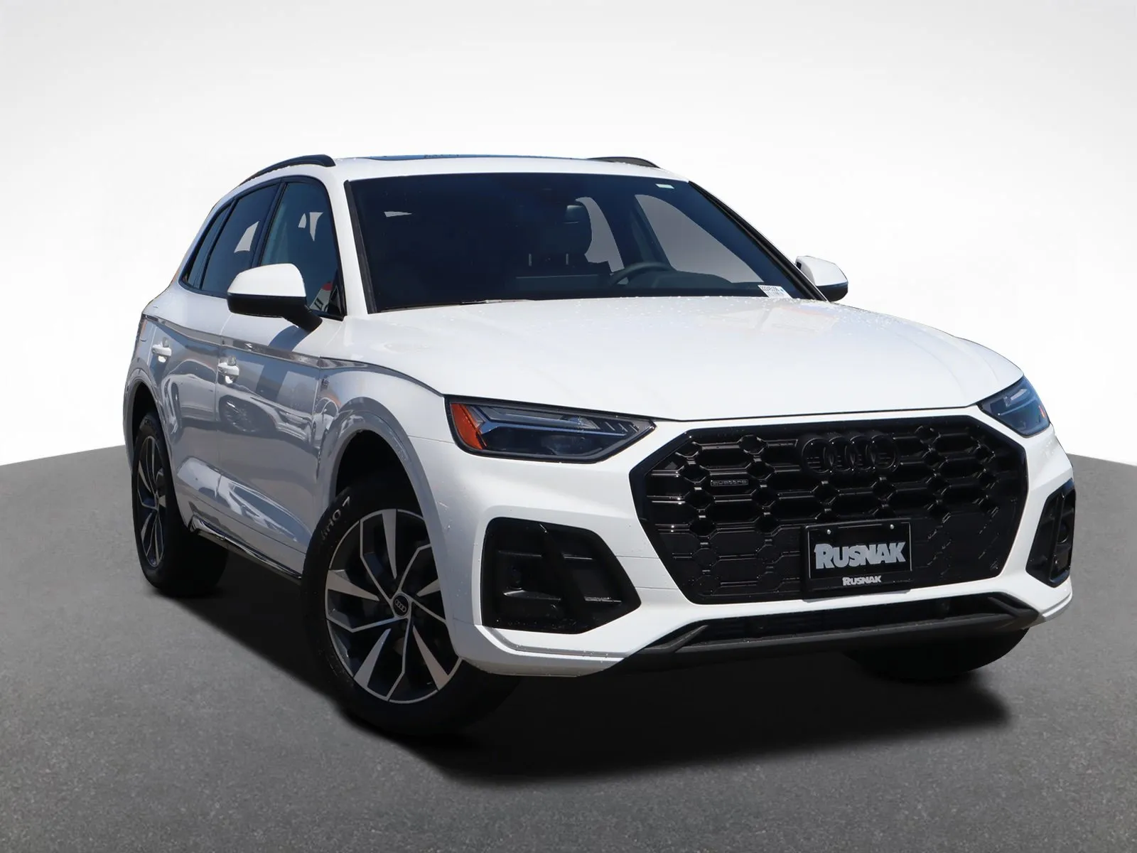 New 2024 Audi Q3 2.0T Premium Plus