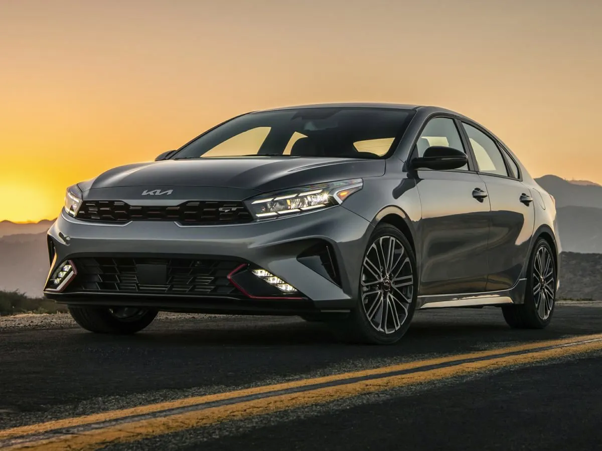 New 2024 Kia Forte LXS