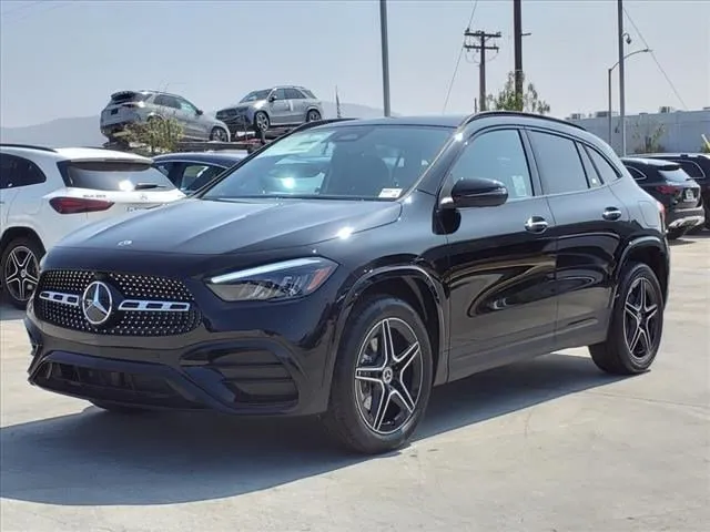 New 2025 Mercedes-Benz GLA 250 4MATIC