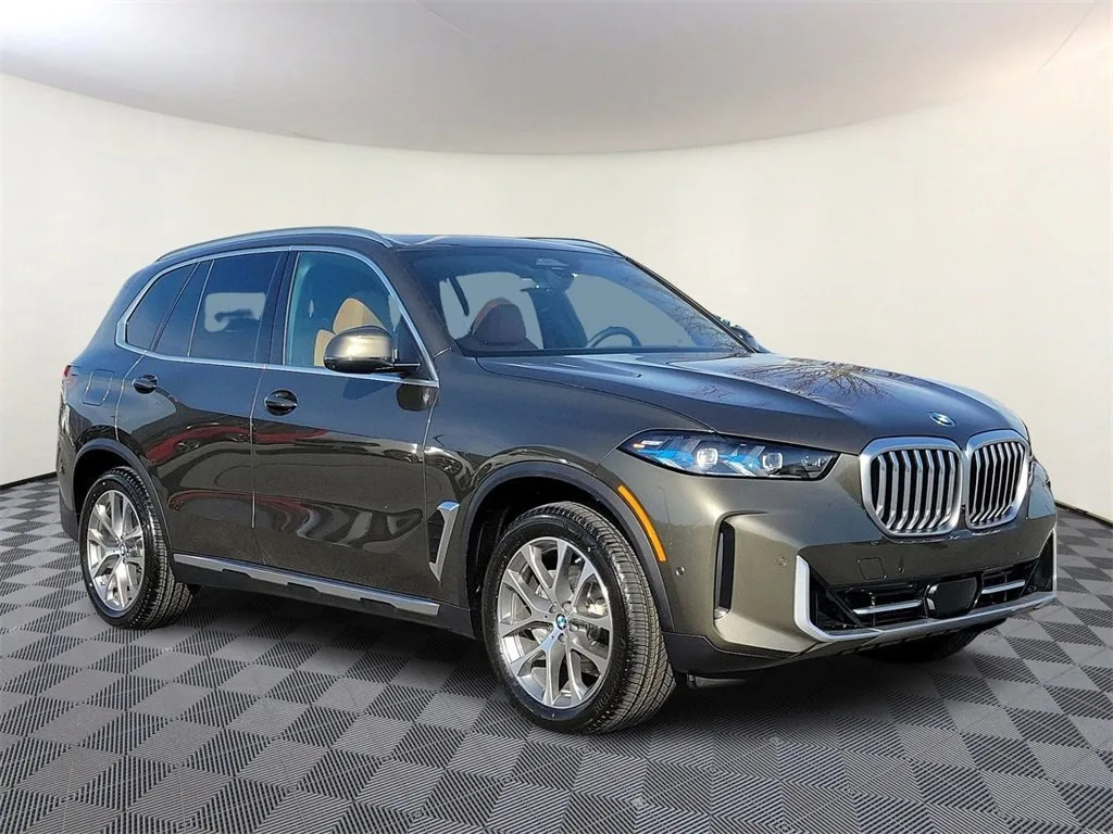 New 2024 BMW i4 eDrive35 w/ Premium Package