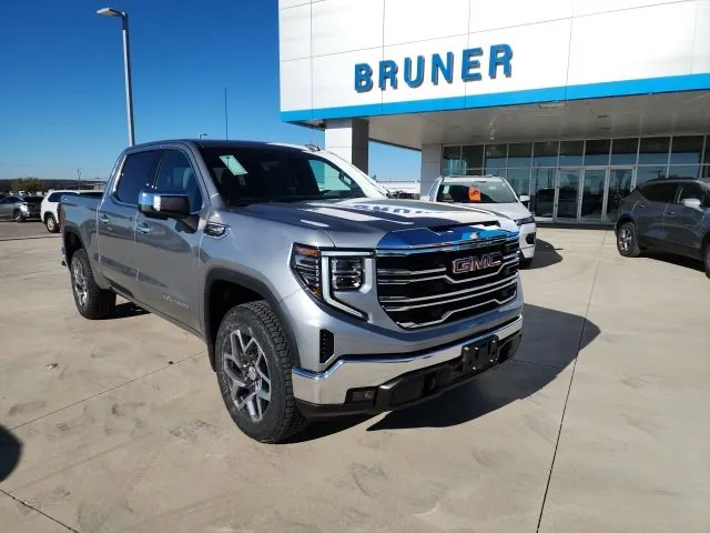 New 2024 GMC Sierra 3500 Denali w/ Technology Package