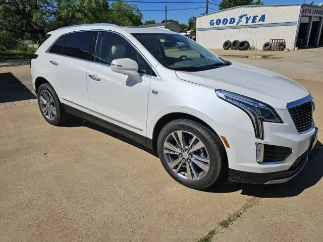 New 2024 Cadillac XT4 Sport w/ Cold Weather Package