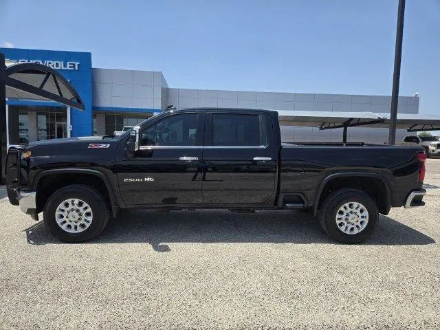 Used 2020 Chevrolet Silverado 1500 LT w/ Texas Edition